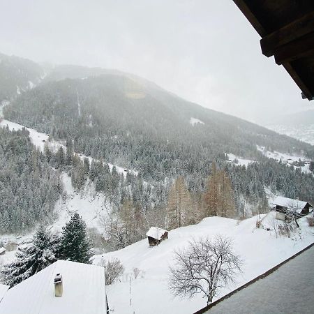 Qi-Lin Hotel Restaurant Ayer المظهر الخارجي الصورة