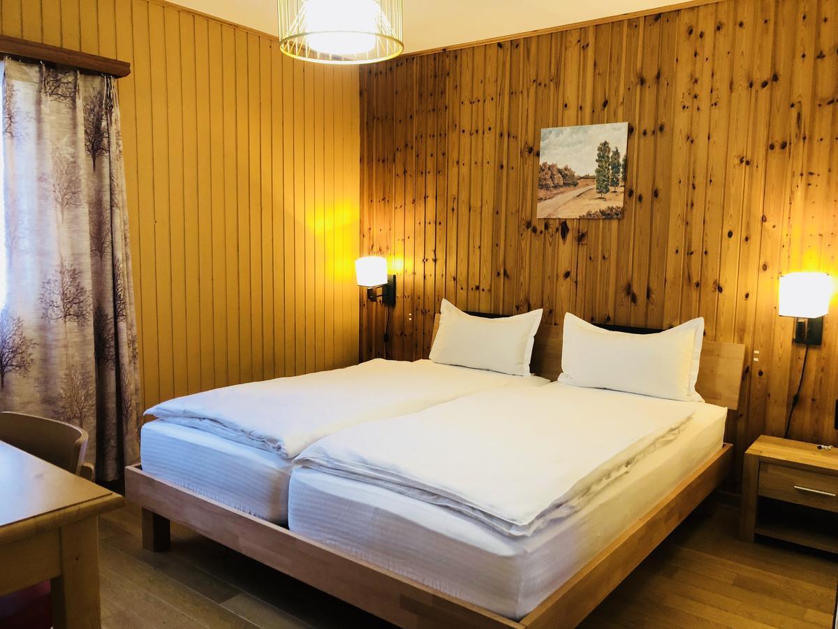 Qi-Lin Hotel Restaurant Ayer المظهر الخارجي الصورة