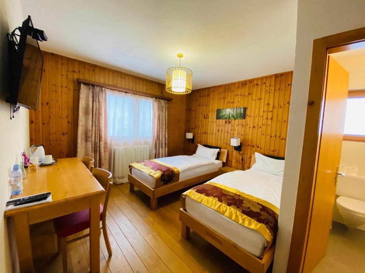 Qi-Lin Hotel Restaurant Ayer المظهر الخارجي الصورة