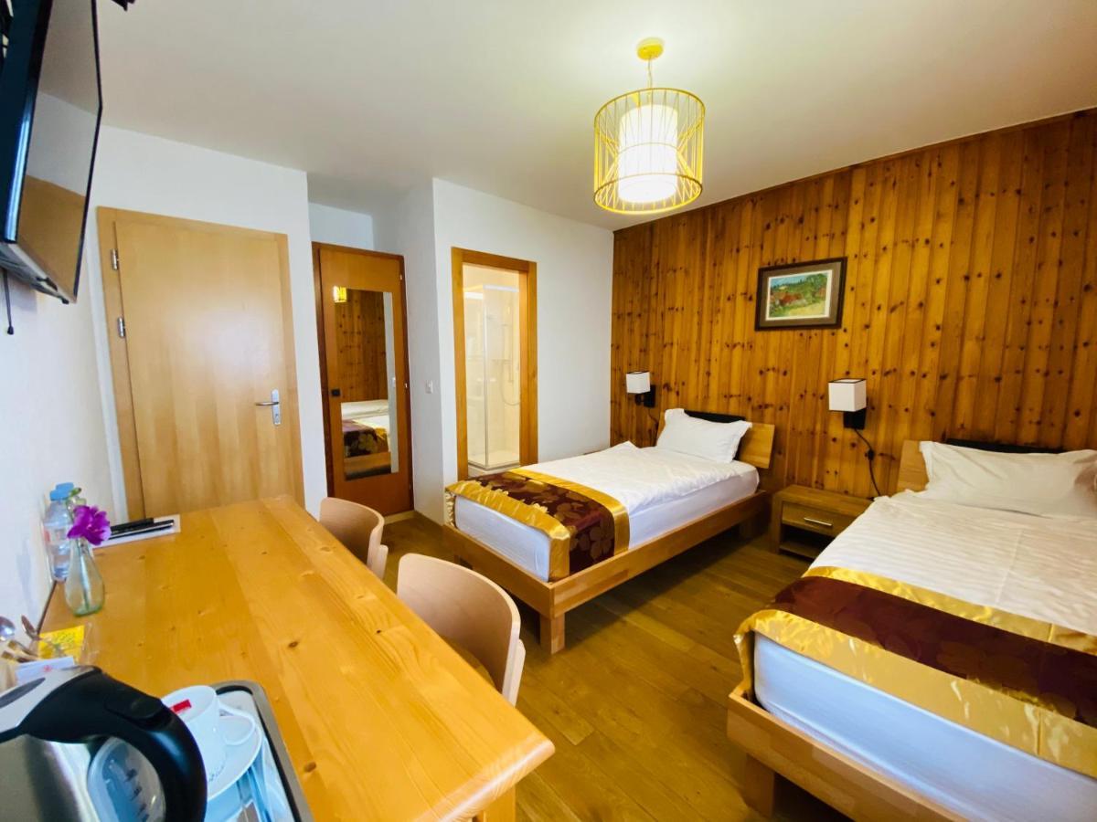 Qi-Lin Hotel Restaurant Ayer المظهر الخارجي الصورة